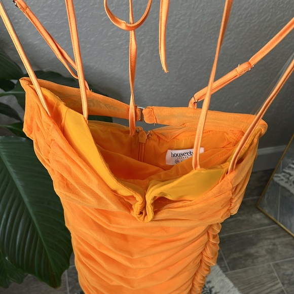 HOUSE OF CB 'Tibi' Tangerine Cutout Ruched Midi Dress - Picture 11 of 12